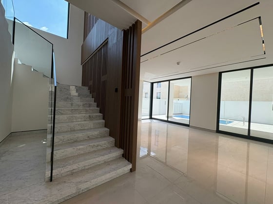 Luxury | Brand New | Custom-Built......., picture 7