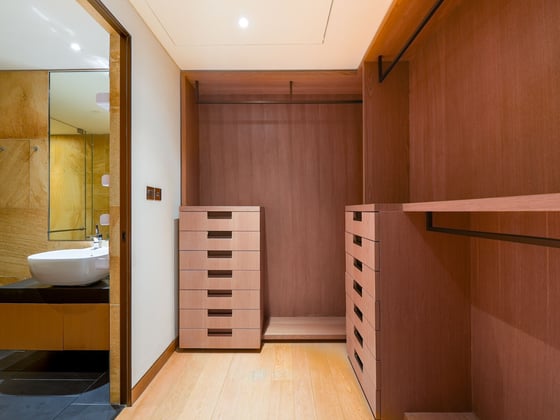 Luxury Bulgari Living with Stunning Marina Views, picture 15