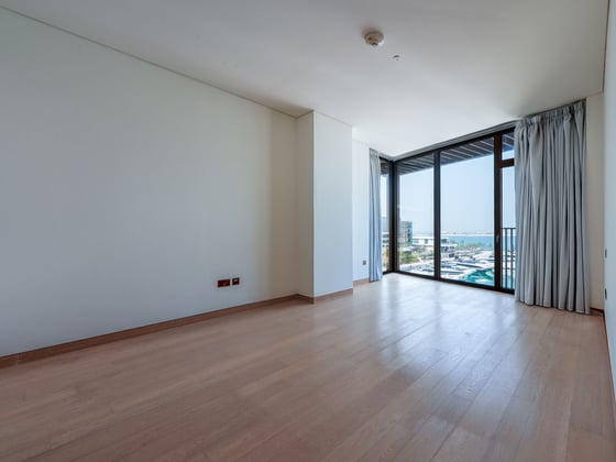 Luxury Bulgari Living with Stunning Marina Views, picture 8
