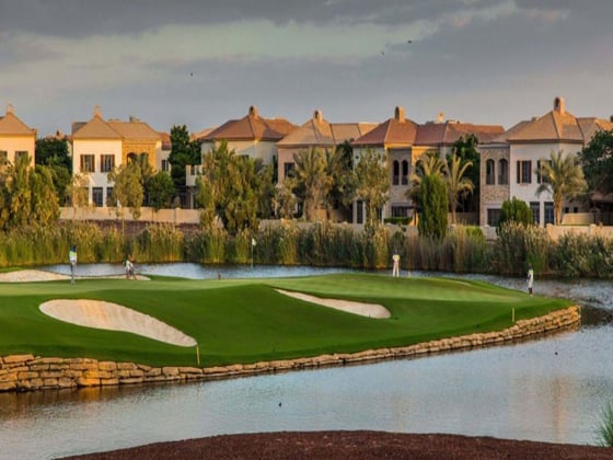 Exclusive | Vacant | Golf Course Views.., picture 2