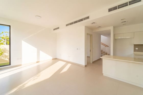 Vacant Now | Corner Unit | Greenbelt Backing, picture 7