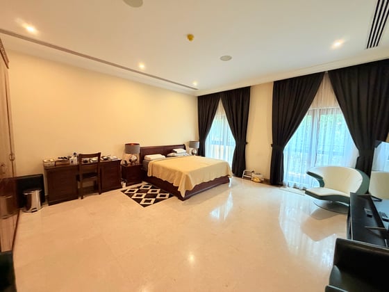 Exclusive | Lake View | Vacant on Transfer, picture 28