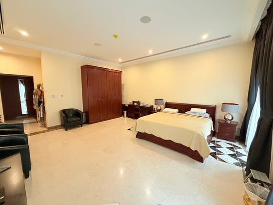 Exclusive | Lake View | Vacant on Transfer, picture 18