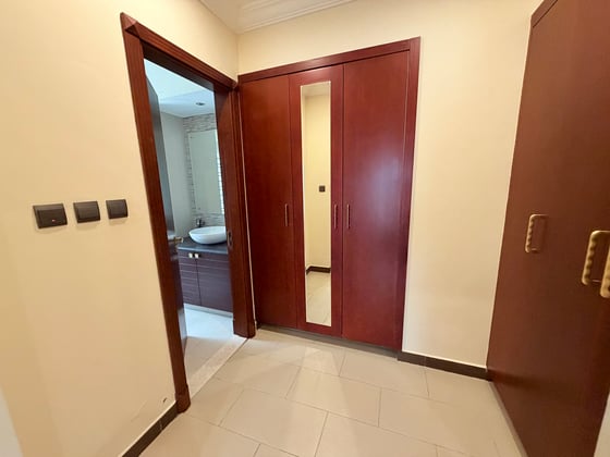 Exclusive | Lake View | Vacant on Transfer, picture 23