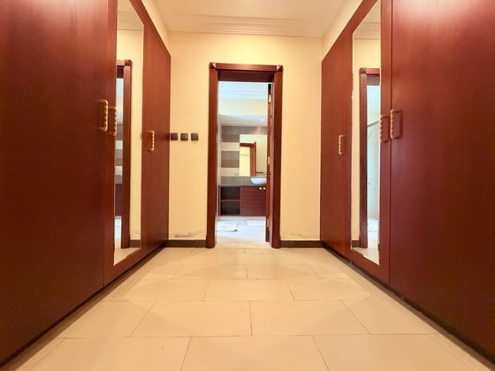 Exclusive | Lake View | Vacant on Transfer, picture 13