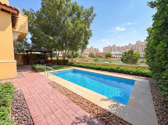 Exclusive | Lake View | Vacant on Transfer, picture 2