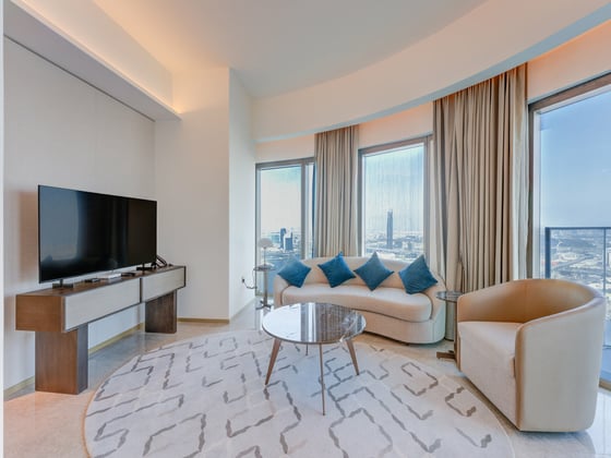 Full Sea & Skyline Views | Vacant | Branded, picture 3
