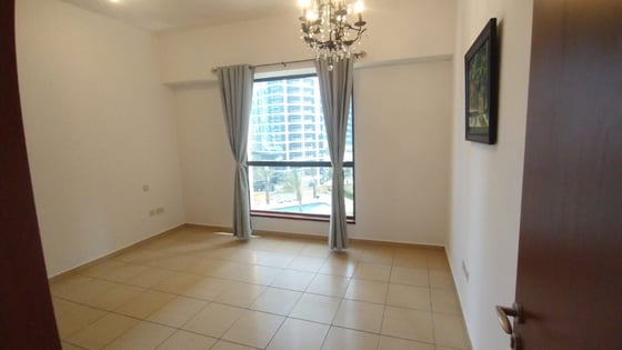 Vacant | Marina View | Upgraded........., picture 7