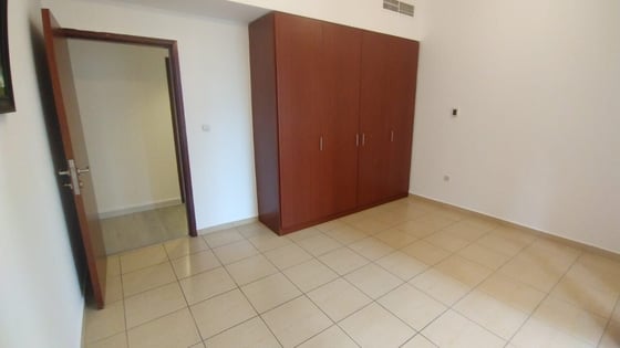Vacant | Marina View | Upgraded........., picture 10