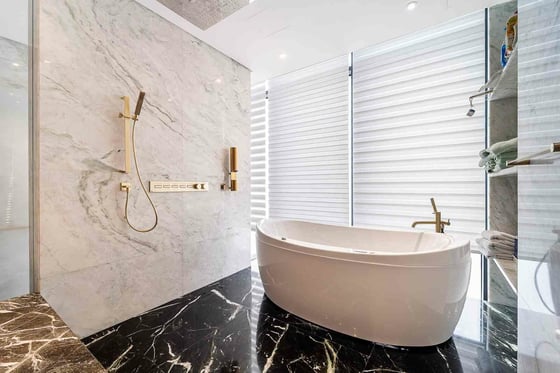 Ultra-Luxury Living | Furnished | Beach View, picture 24