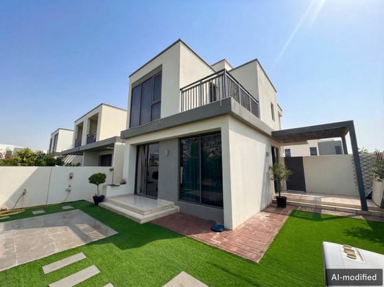 Spacious Corner Plot | Park Facing | Vacant Soon, picture 1
