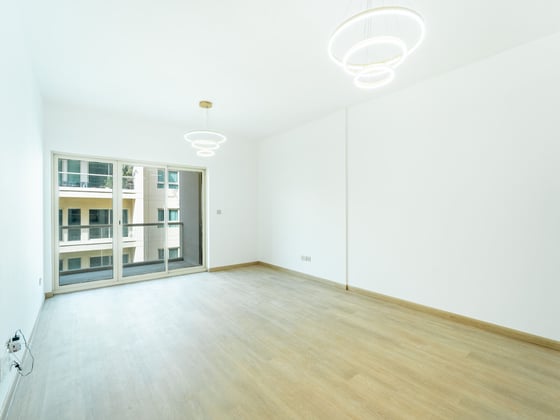Well-Maintained Unit with Community View, picture 12