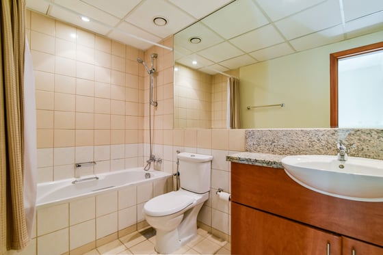 Well-Maintained Unit with Community View, picture 15