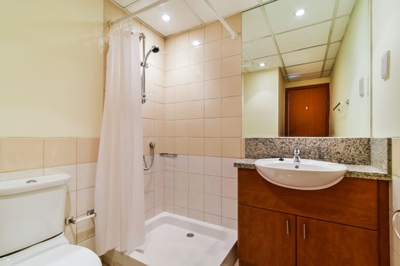 Well-Maintained Unit with Community View, picture 14