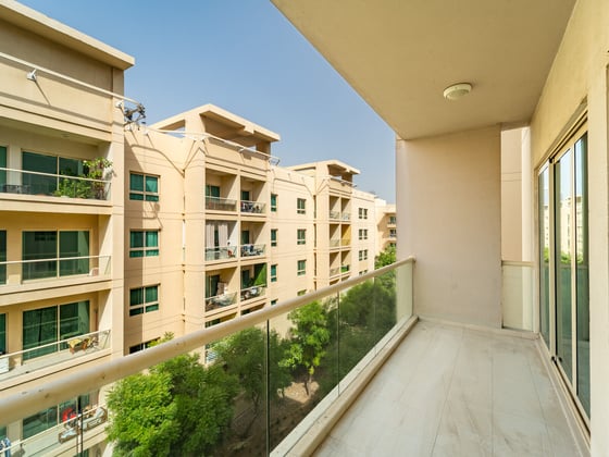Well-Maintained Unit with Community View, picture 18