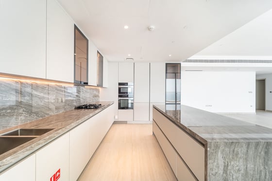 Exclusive | Ocean View | Top Floor | Corner Unit, picture 8
