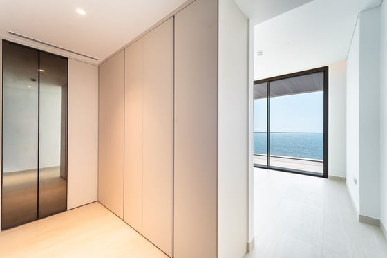 Exclusive | Ocean View | Top Floor | Corner Unit, picture 10