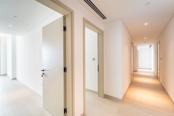 Exclusive | Ocean View | Top Floor | Corner Unit, picture 9