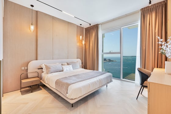 Vacant | Full Sea View | Luxuriously Upgraded, picture 7