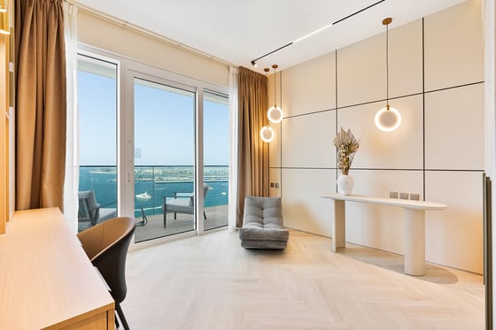 Vacant | Full Sea View | Luxuriously Upgraded, picture 9