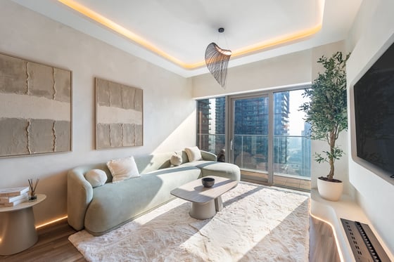 Quality Finishes  | Renovated  | Full Marina view, picture 7