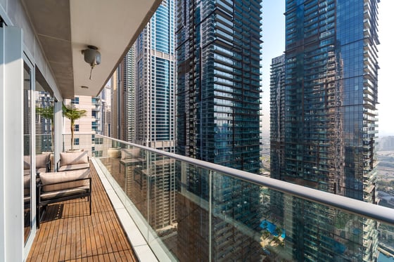 Quality Finishes  | Renovated  | Full Marina view, picture 26
