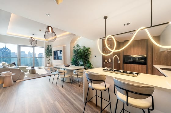 Quality Finishes  | Renovated  | Full Marina view, picture 1
