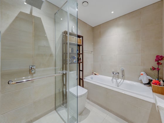 Ellington | Bright Unit | Upgraded | Vacant, picture 13