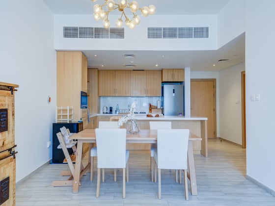 Ellington | Bright Unit | Upgraded | Vacant, picture 6