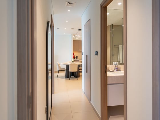 Prime Location | High Floor | Boulevard View, picture 13