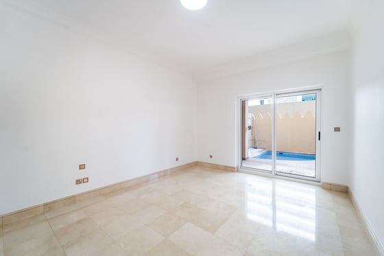 Fully Renovated | Triplex | Exceptional Space, picture 6