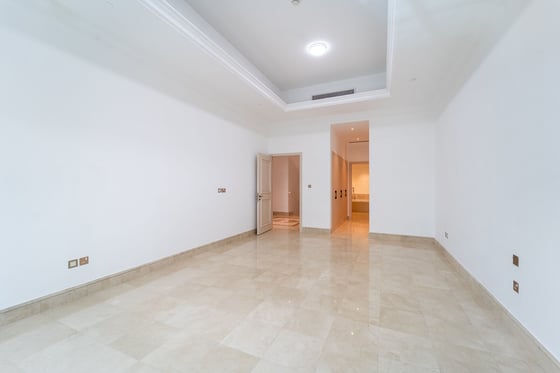 Fully Renovated | Triplex | Exceptional Space, picture 11