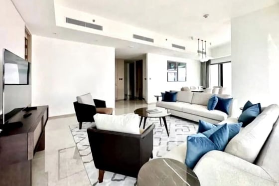 Available | Seaview | Burj Khalifa View., picture 5
