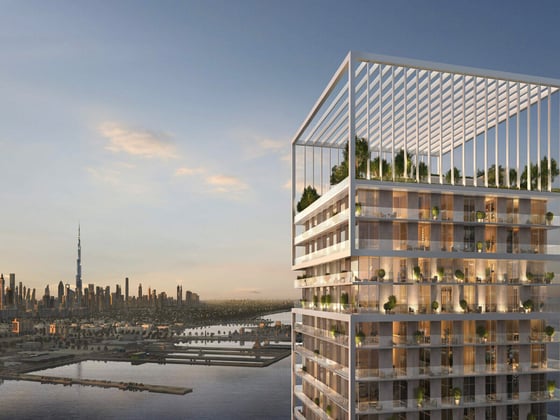 Waterfront Luxury | Below Market | Investor Deal, picture 1