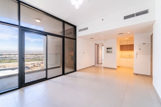 High Floor | Huge Balcony | Community Views, picture 1