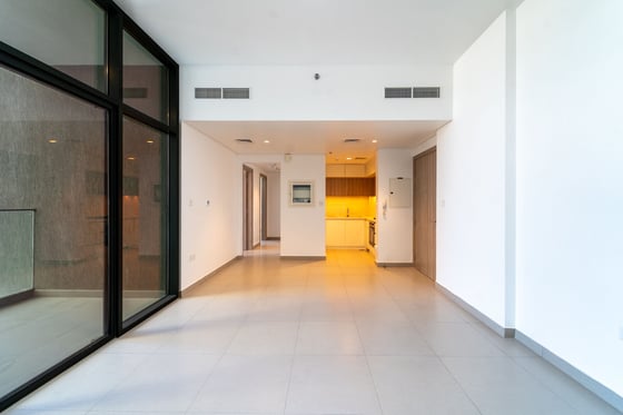 High Floor | Huge Balcony | Community Views, picture 2