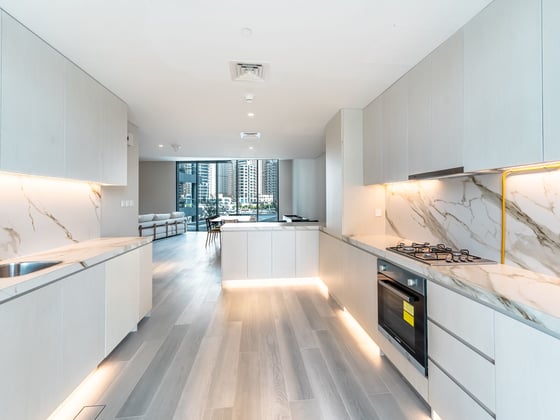 Rare Triplex | Private Lift Access | Marina Views, picture 8