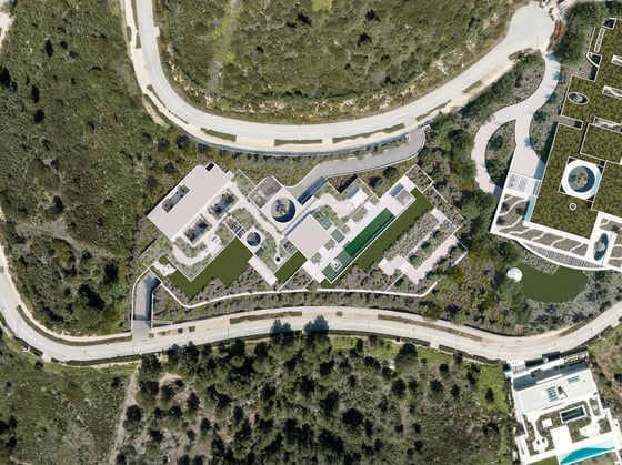 The villa does not sit on the landscape — it emerges from it, picture 22