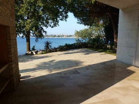 First line villa of outstanding architecture right by the be, picture 14