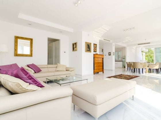 Fascinating villa with sea view in a close suburb of Dubrovn, picture 8