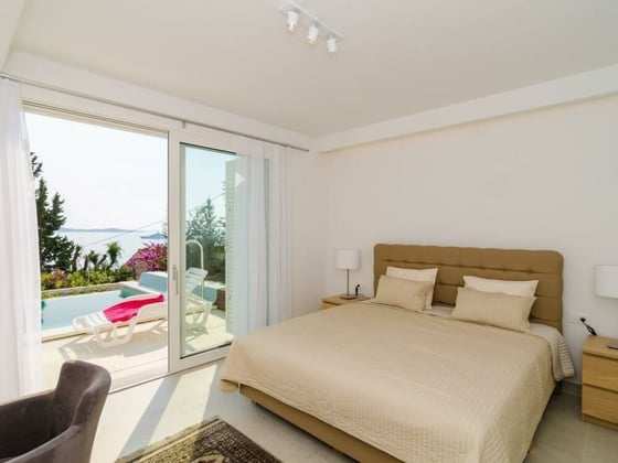 Fascinating villa with sea view in a close suburb of Dubrovn, picture 5