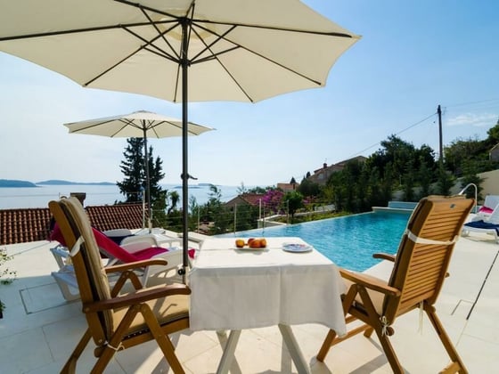 Fascinating villa with sea view in a close suburb of Dubrovn, picture 9