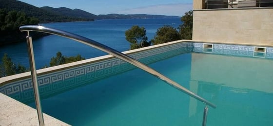 Beautiful newly built waterfront villa with swimming pool an, picture 18