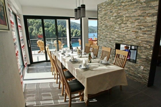 Beautiful newly built waterfront villa with swimming pool an, picture 15