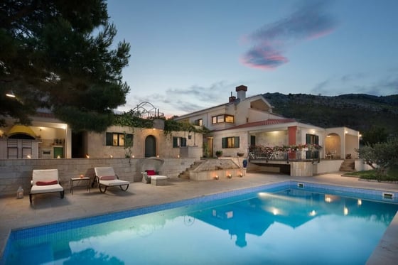 Unique Mediterranean-style hacienda with panoramic views in, picture 1