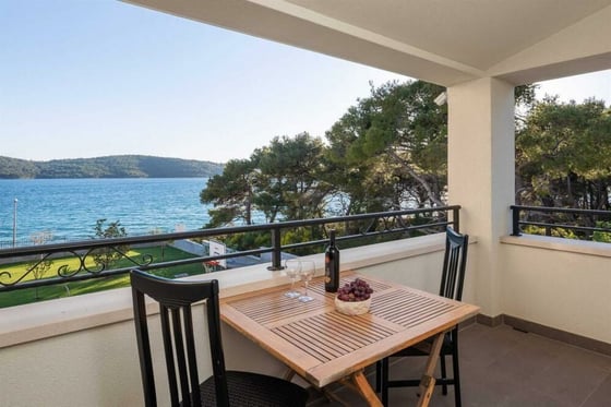 Price fell! Impressive, second-to-none waterfront villa in S, picture 13