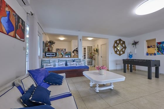 Fascinating beachfront villa with swimming pool and pier on, picture 9