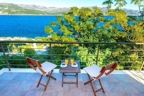 Beautifully isolated 1st line villa on a romantic island clo, picture 6