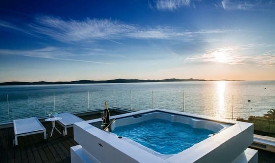 Luxury 1st line villa in a prestigious location near Zadar,, picture 3