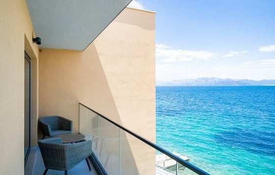 Absolutely stunning villa next to the beachline, swimming po, picture 18